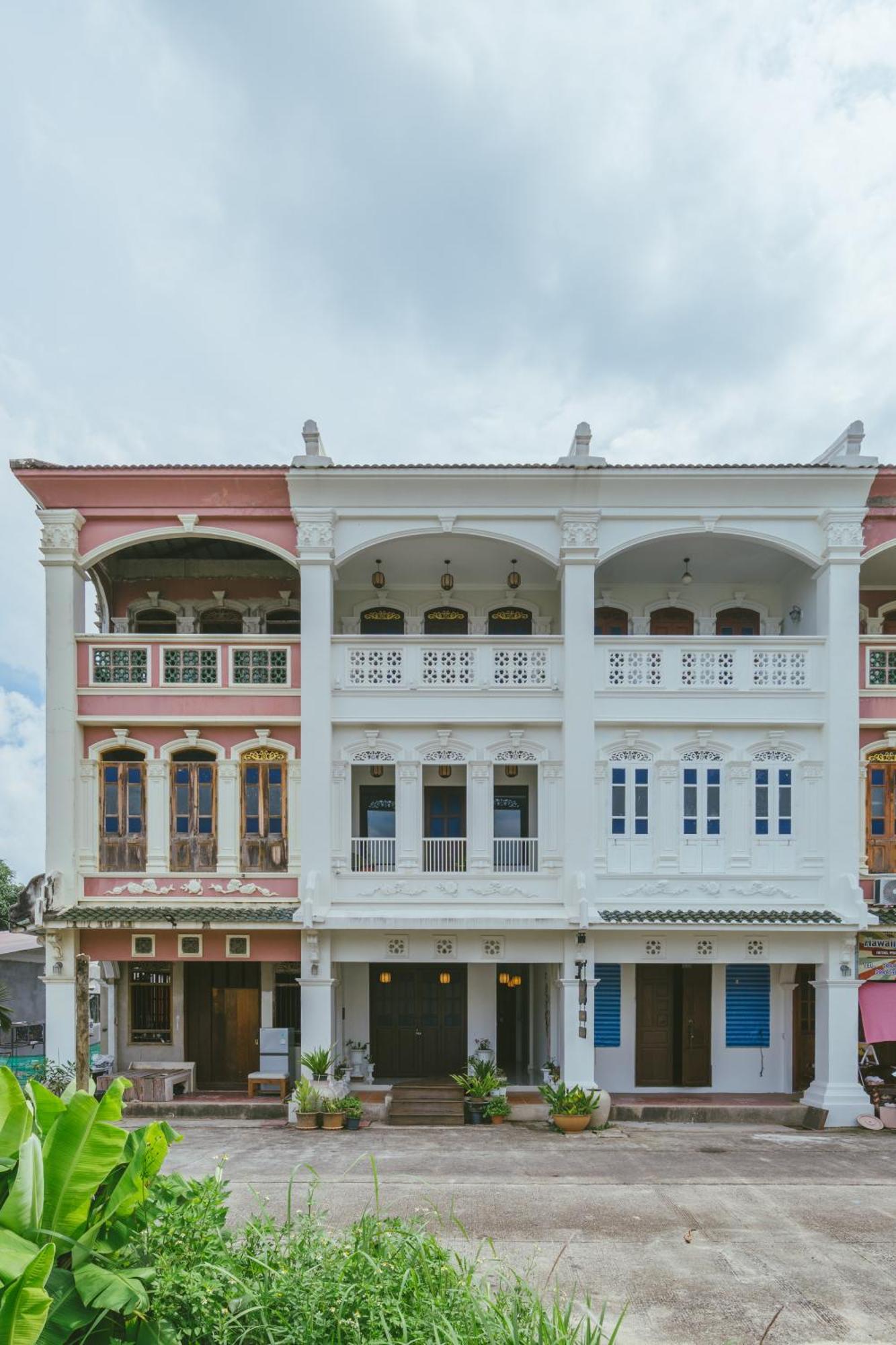 Botan Boutique Hotel Patong Buitenkant foto
