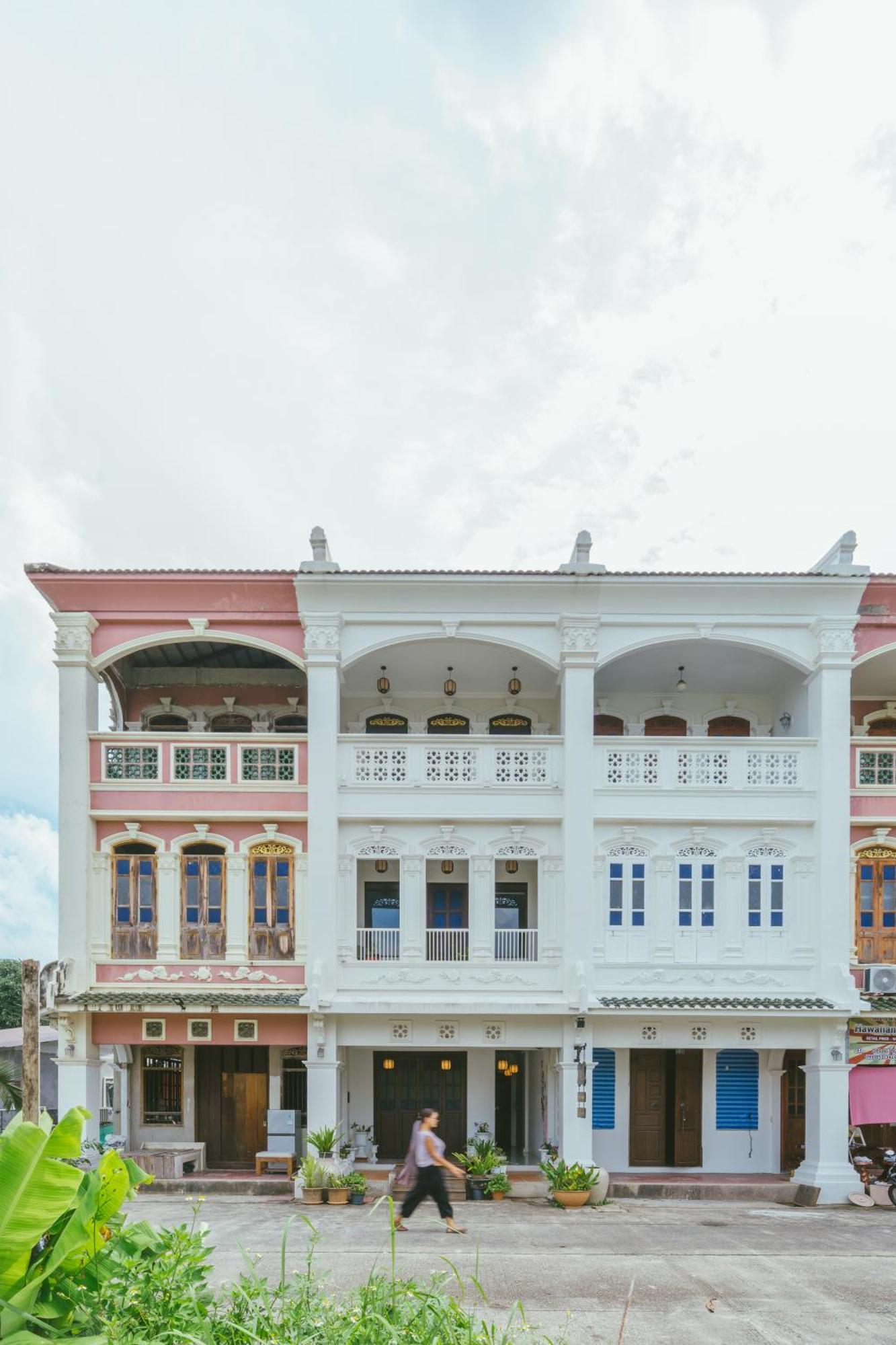 Botan Boutique Hotel Patong Buitenkant foto