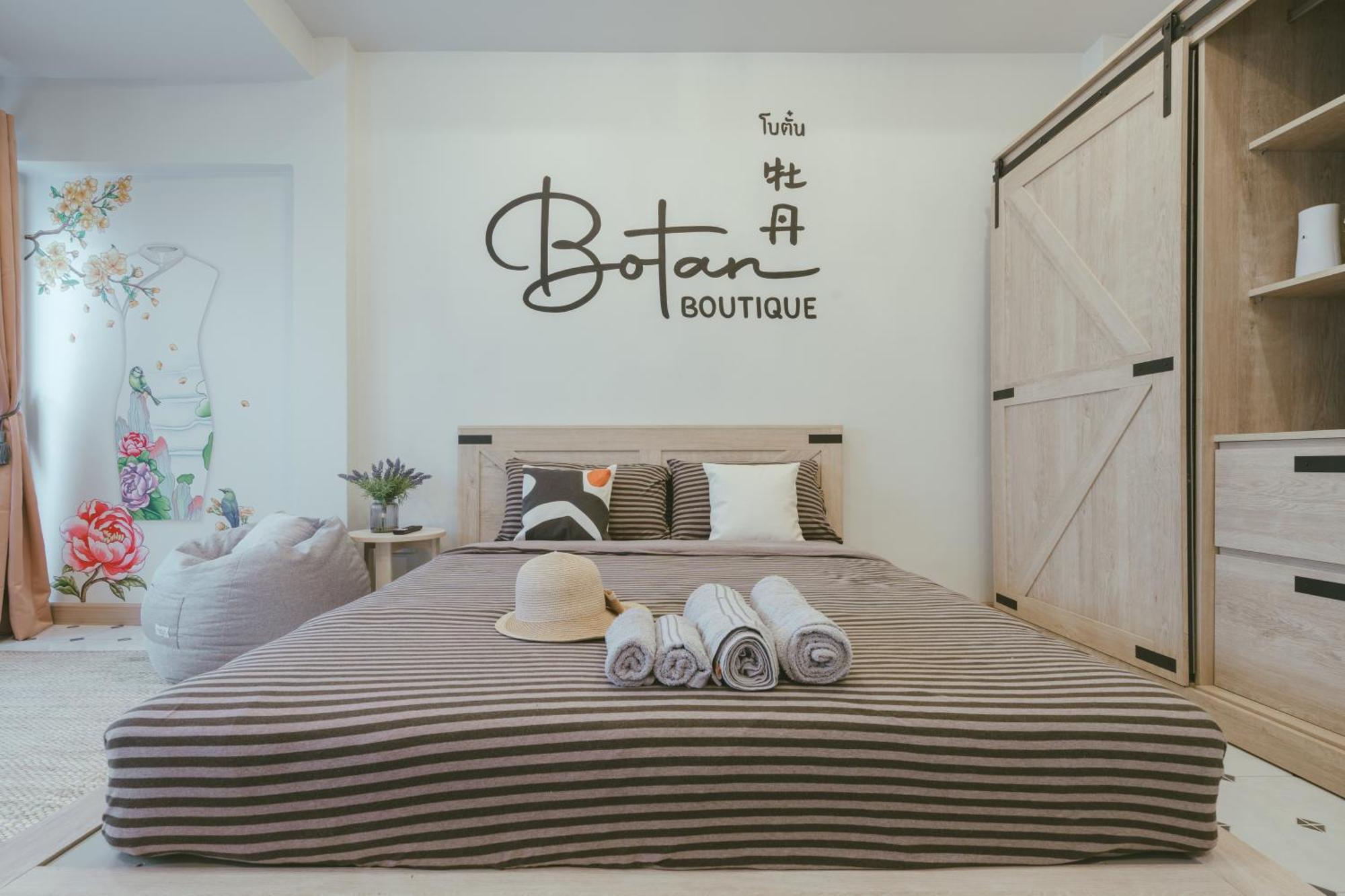 Botan Boutique Hotel Patong Buitenkant foto
